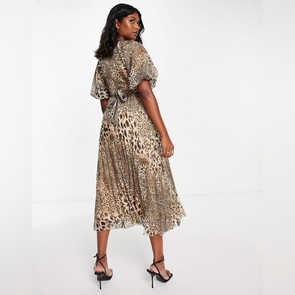 *NWT* ASOS DESIGN wraparound pleated midi dress in Leopard/Cheetah Print, Size 6 - Picture 3 of 11